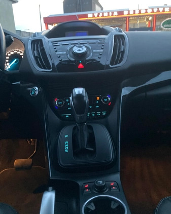 Ford Kuga cena 53900 przebieg: 200366, rok produkcji 2015 z Woźniki małe 301